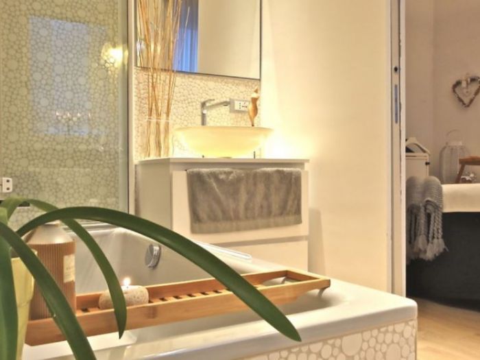 Archisio - Giulia Home Stager - Progetto A cavallo tra il relooking e lhome staging bagno confezionato