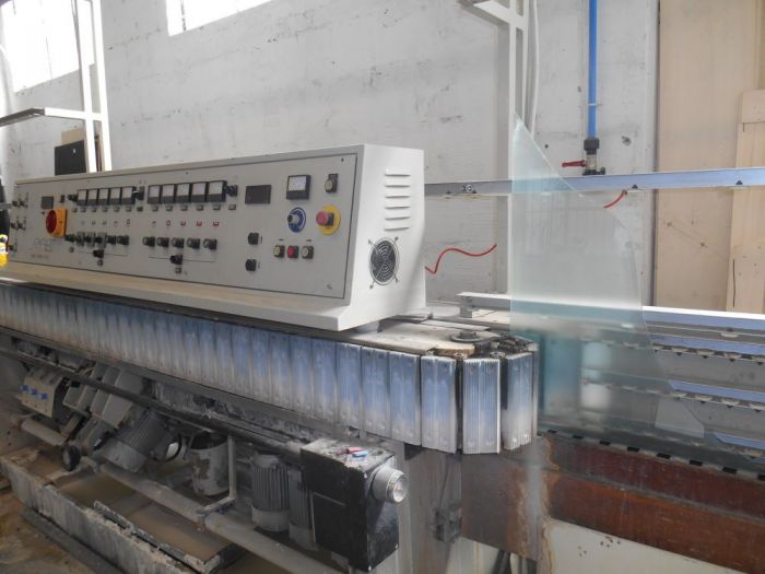 Archisio - Vetreria Dimensione Vetro - Progetto Pellicole per vetro oggettistica in vetro arredi in vetro e lavorazioni del vetro