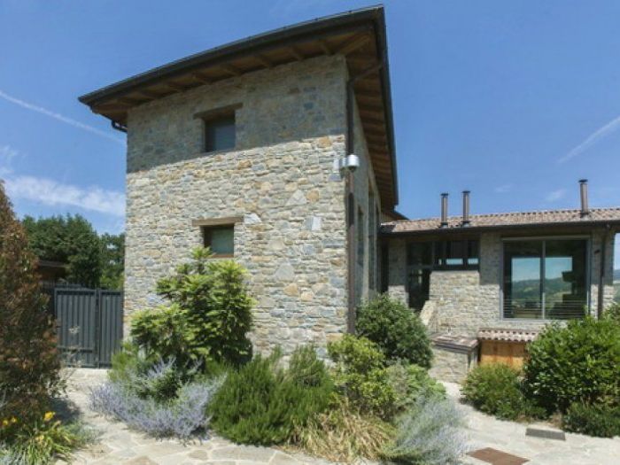 Archisio - Studio Pinelli - Progetto Ristrutturazioni di fabbricati agricoli