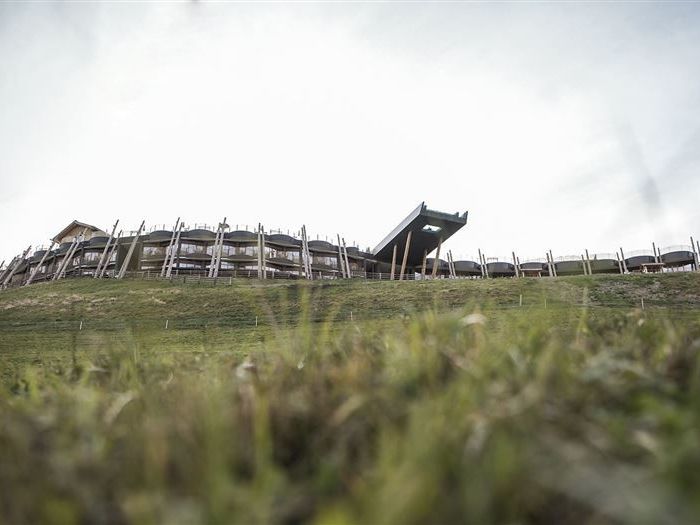 Archisio - Noa Network Of Architecture - Progetto Hubertus oscillante tra cielo e terra