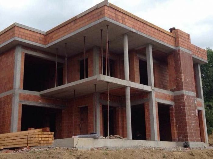 Archisio - Impresa Edile Vojka - Progetto Lavori di costruzione ristrutturazione impianti elettrici ed idraulico progettazione industriali e civili