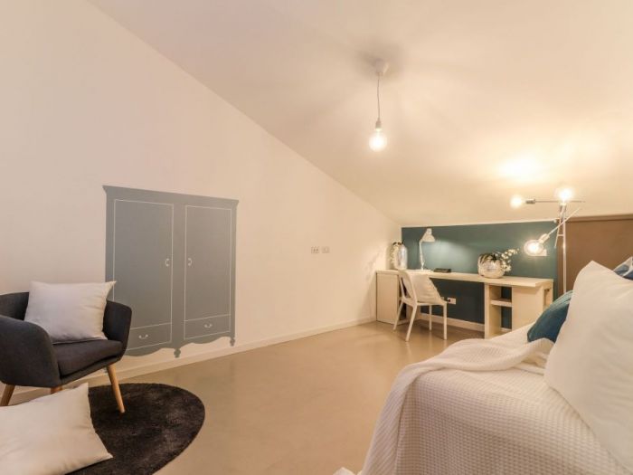 Archisio - Marina Ghedini - Progetto Home staging in attico moderno abitato