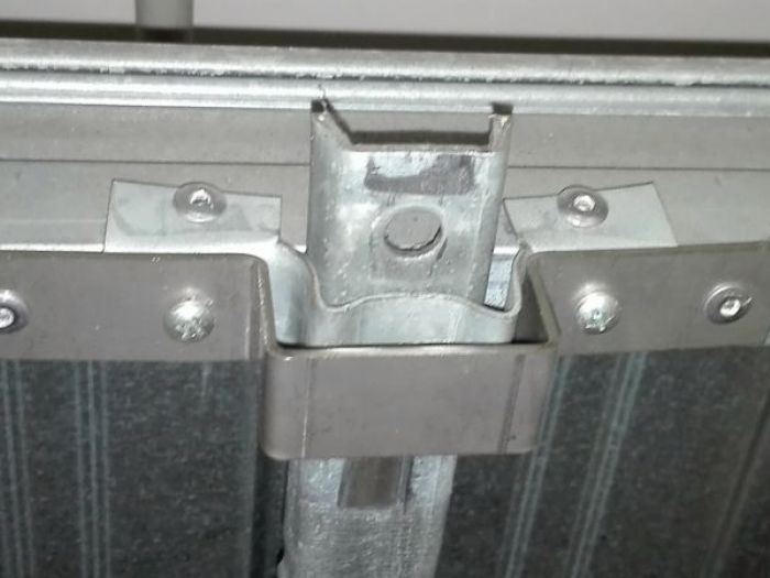 Archisio - Aries Di Michele Bortolotti - Progetto Serrature corazzate di sicurezza per porte basculanti di garage e box