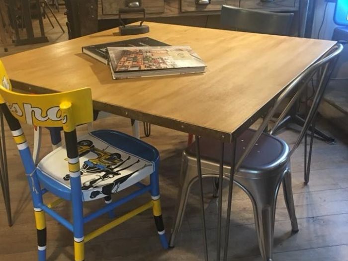 Archisio - Scenography - Progetto Tavoli e tavolini