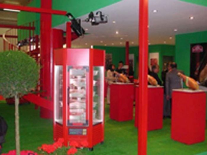 Archisio - L Archivolto Progettazioni Di Architetture E Dinterni - Progetto Allestimento stand fieristico ditta flli sassi