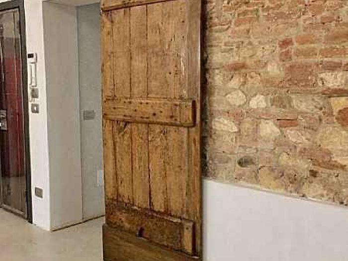 Archisio - Portantica - Porte E Portoni Vecchi Ed Antichi - Progetto Porta antica rustica restaurata e resa scorrevole raso muro