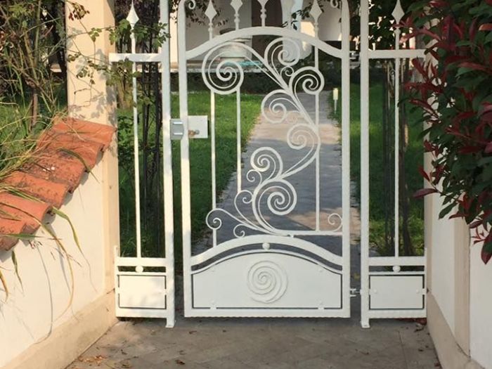 Archisio - Piccola Carpenteria Metallica - Progetto Inferiate in ferro