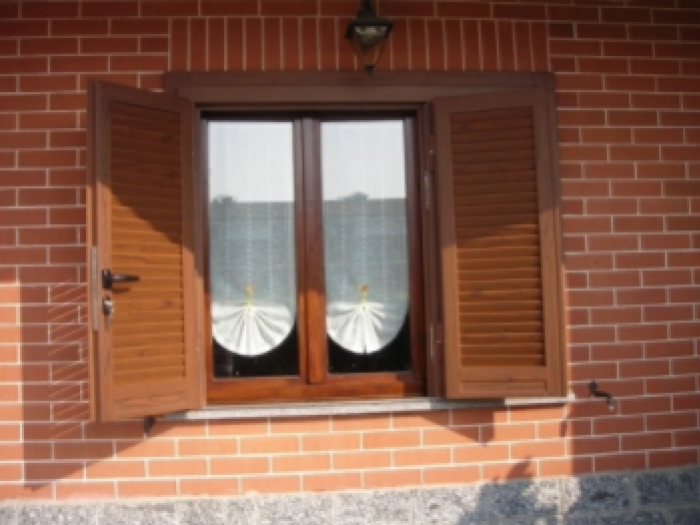 Archisio - De Siena Paolo Serramenti - Progetto Finestre persiane tapparelle e accessori zanzariere e vetrate