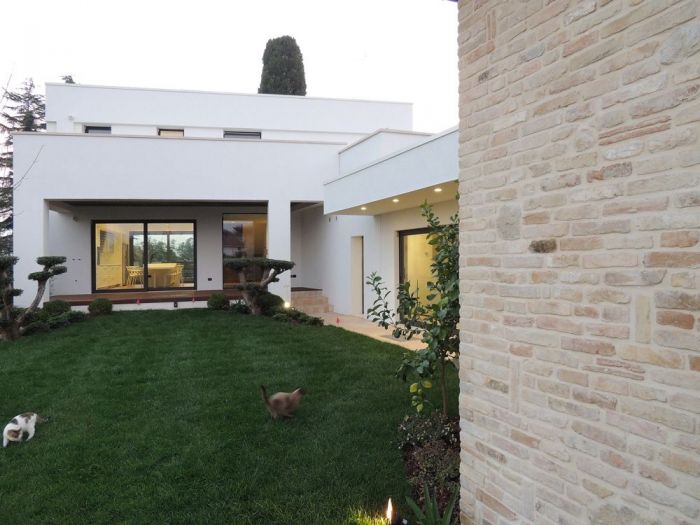 Archisio - Studio Scaramucci - Progetto Casa brucor