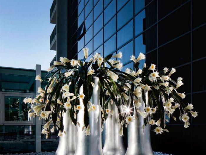 Archisio - Jupiter International srl - Progetto Set arrangement - composizioni floreali