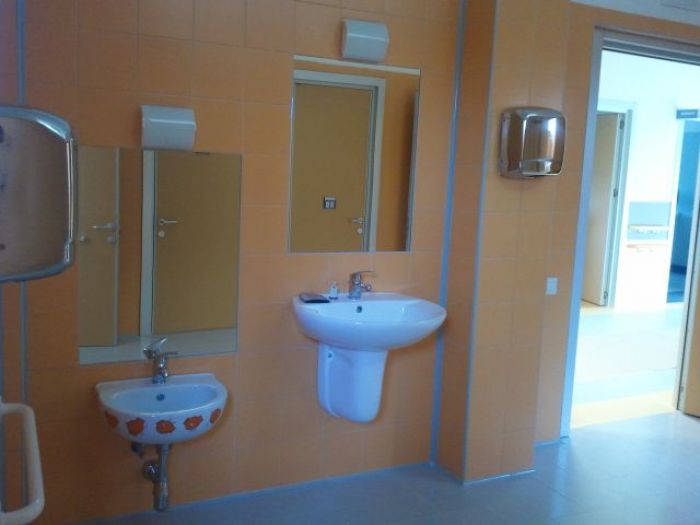 Archisio - Errico Gaglianese - Progetto Adeguamento gruppi bagni - ospedale pugliese - catanzaro