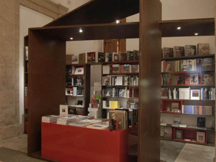 Archisio - Bicuadro - Progetto Bookshop electa accademia di francia villa medici