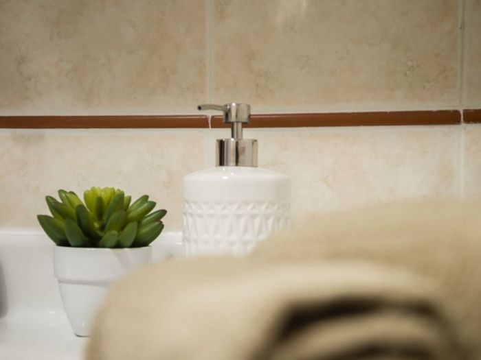 Archisio - Gilardi Interiors On Staging - Progetto Un bagno semplice con un grande fascino