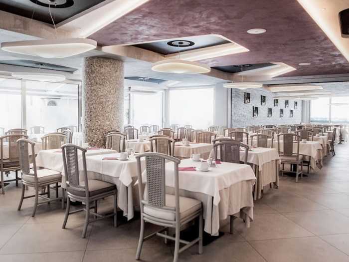 Archisio - Chiomio Luigi - Progetto Albergo marino