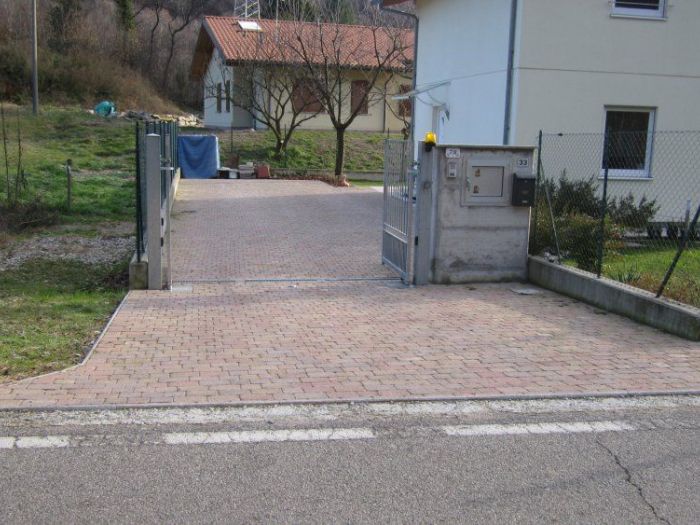 Archisio - Coedil Marmi - Progetto Alcuni lavori balaustra pavimentazione in granito pavimentazione autobloccanti