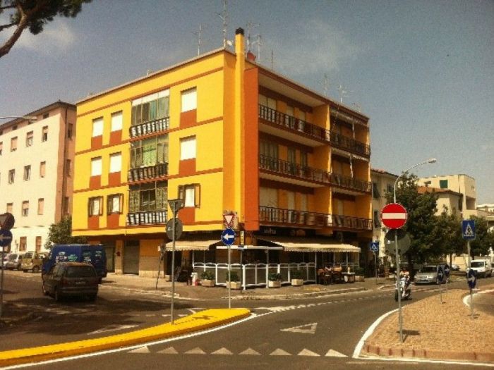 Archisio - Fgs Project Stp Sas - Progetto Rifacimento facciata