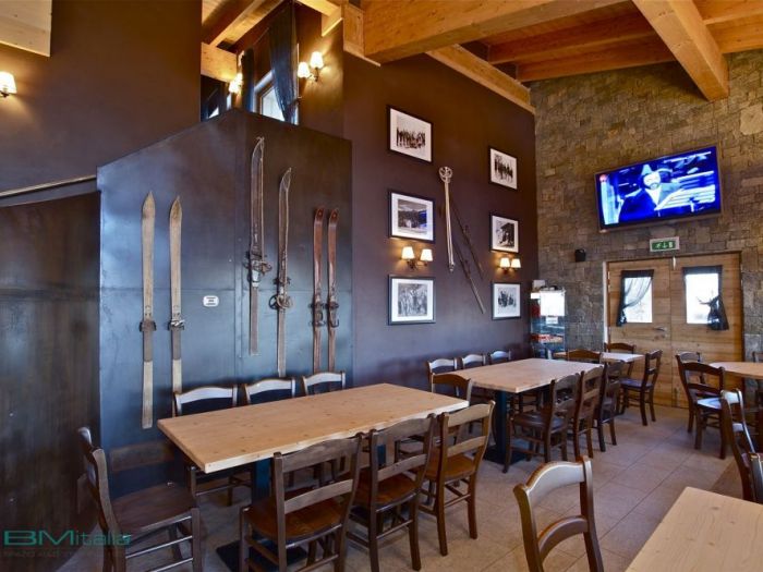 Archisio - Bm Italia srl - Progetto Rifugio baradello 2000