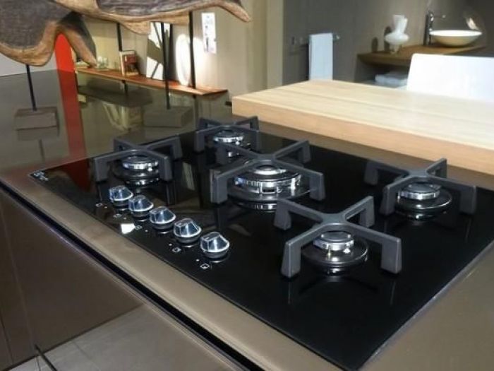 Archisio - Mp Glass - Progetto Specchi e vetro darredo su misura