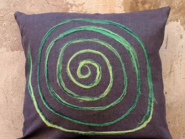 Archisio - Elena Kihlman Disegna E Produce Tessuti Darredamento Accessori Per Arredamenti - Progetto Cuscini decorativi