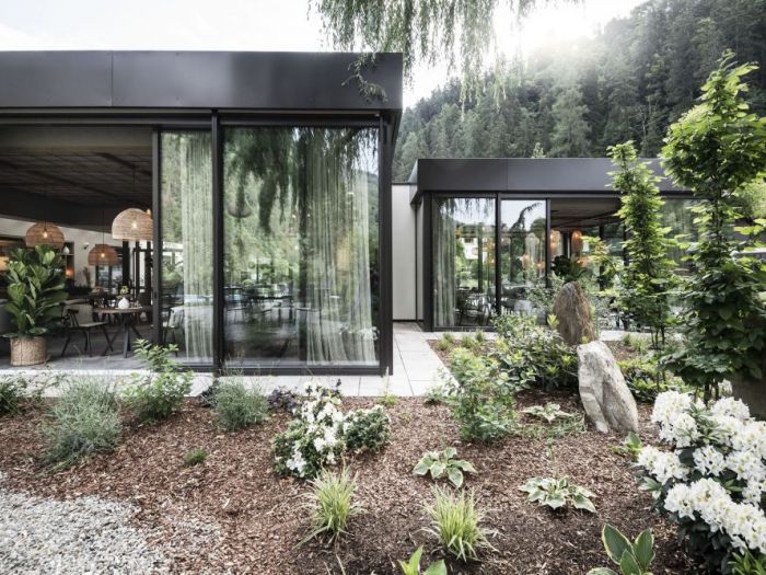 Archisio - Noa Network Of Architecture - Progetto Apfelhotel torgglerhof in piena fioritura