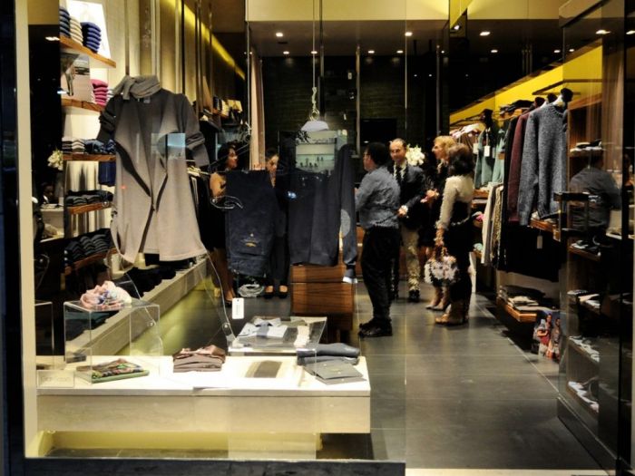 Archisio - Soa Spazio Oltre Larchitettura - Progetto Negozio di abbigliamento reg