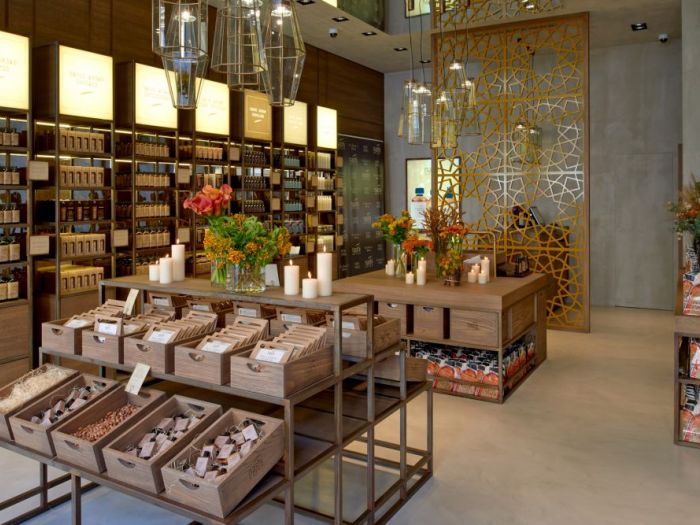 Archisio - Franco Monti - Progetto Nashi argan store