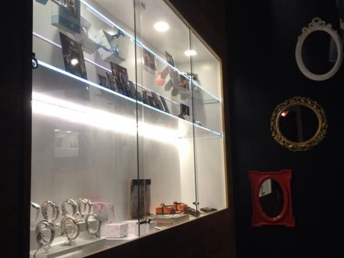 Archisio - Casesa Tiziano - Progetto Gioielleria piazza oro