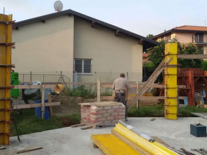 Archisio - Edilgorla - Progetto Casseratura fondazioni e posa iglu formazione pilastri su piano terra realizzazione pilastri su piano terra