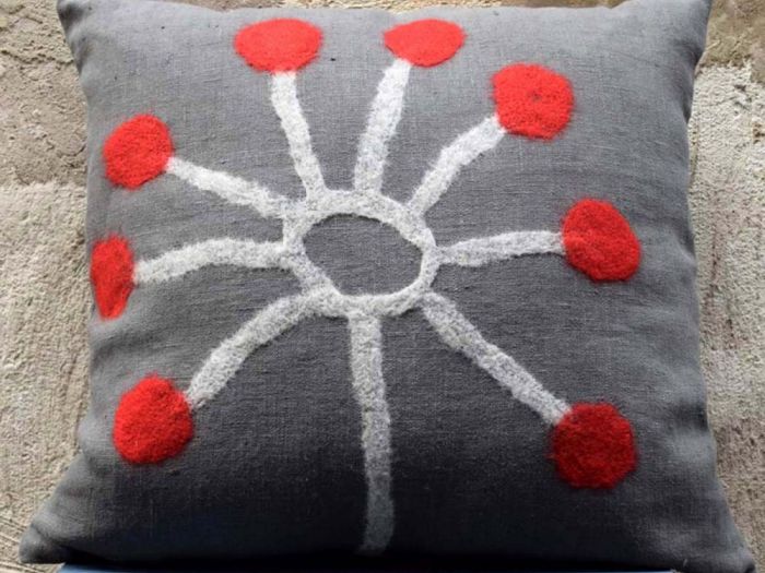 Archisio - Elena Kihlman Disegna E Produce Tessuti Darredamento Accessori Per Arredamenti - Progetto Cuscini decorativi