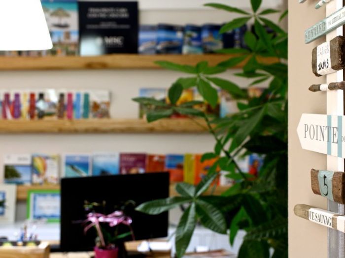 Archisio - Studio Ferretti - Progetto Agenzia viaggi valenza