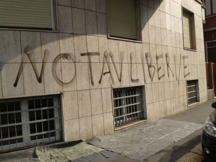 Archisio - Nemo srl - Progetto Rimozione graffiti