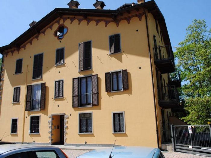 Archisio - Roberta Barzaghi - Progetto Recupero di un immobile ex albergo in abitazioni residenziali