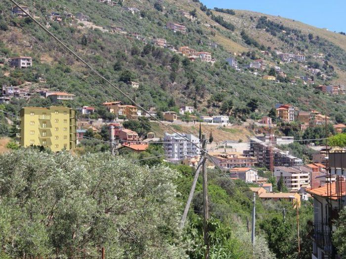 Archisio - Filippo Madonia - Progetto Residence terre rosse