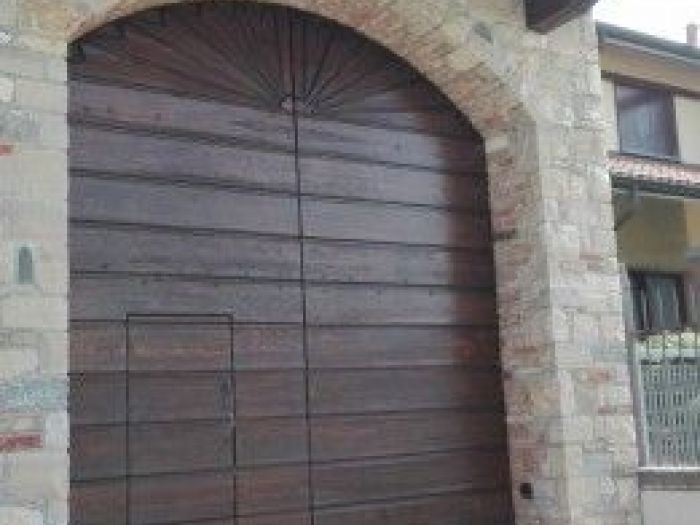 Archisio - Manutenzione Castello Imbiancature - Progetto Trattamento e verniciatura legno