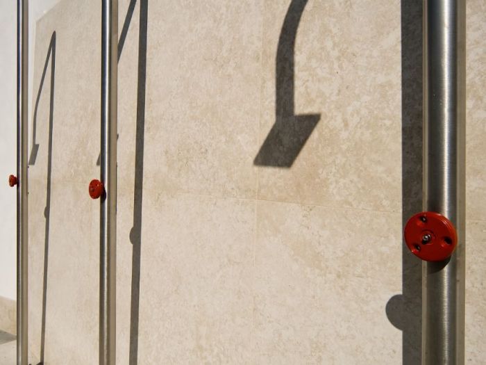 Archisio - Marco Mazzella - Progetto Design doccia per esterni