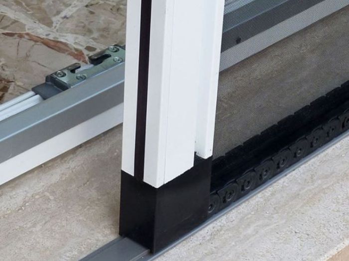 Archisio - Euro Infissi Di Arona Raffaele - Progetto Zanzariere a carro armato