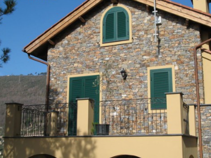 Archisio - Nervo Valerio - Progetto Cancelli industriali e civili inferriate e cancelletti persiane blindate recinzioni ringhiere esterne e interne gazebi grandi