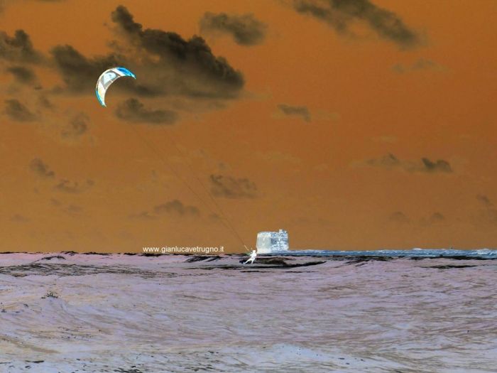 Archisio - Gianluca Vetrugno Meltem Kosan the Art Of The Negative - Artisti - Progetto Galleria 2 paesaggi