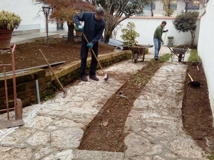 Archisio - I Giardini Dei Tudor - Progetto Manutenzione area verde privato