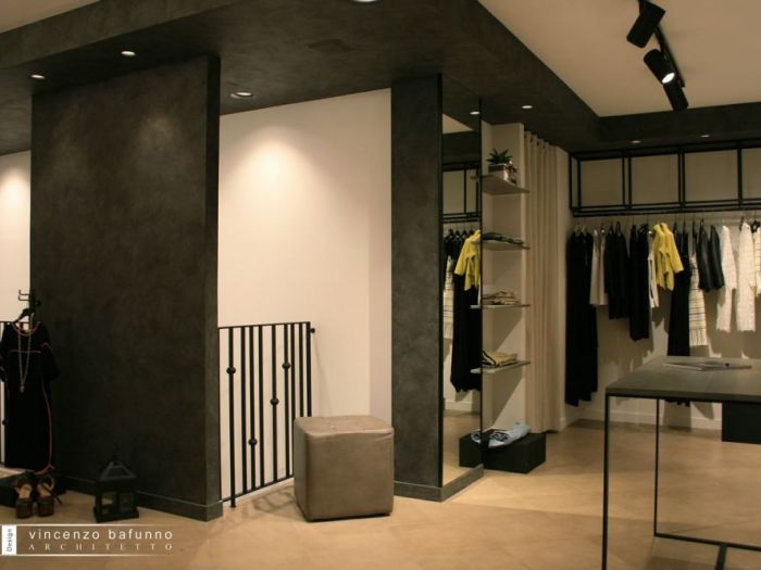 Archisio - Vincenzo Bafunno - Progetto Naf - abbigliamento donna