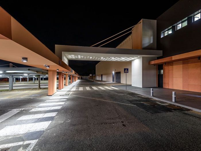 Archisio - Studio Fotografico Francesco Degli Innocenti - Progetto Coop arezzo esterni