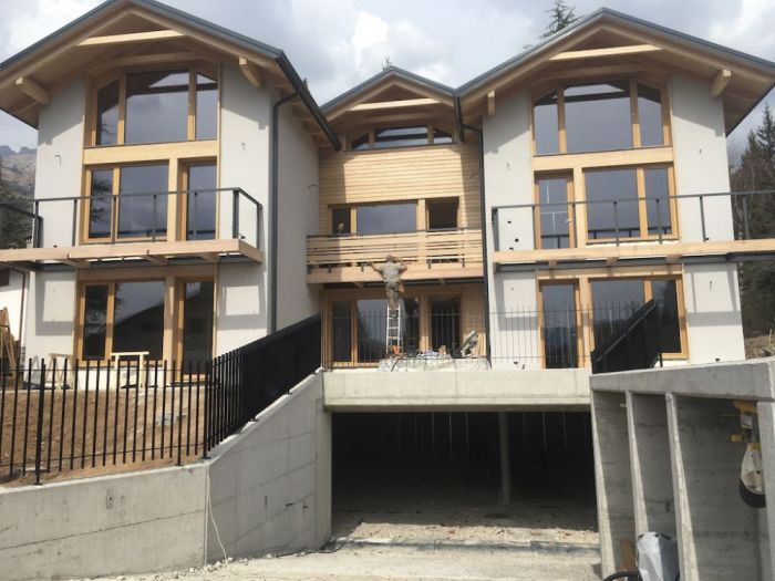 Archisio - Bclegno - Progetto Ville bifamilari struttura a telaio legno lamellare cert Fsc e pefc