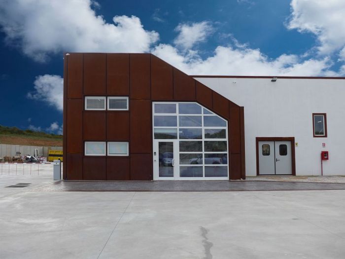 Archisio - Flli Emanuele E Massimiliano Ercolani - Progetto Ellemme arredamenti