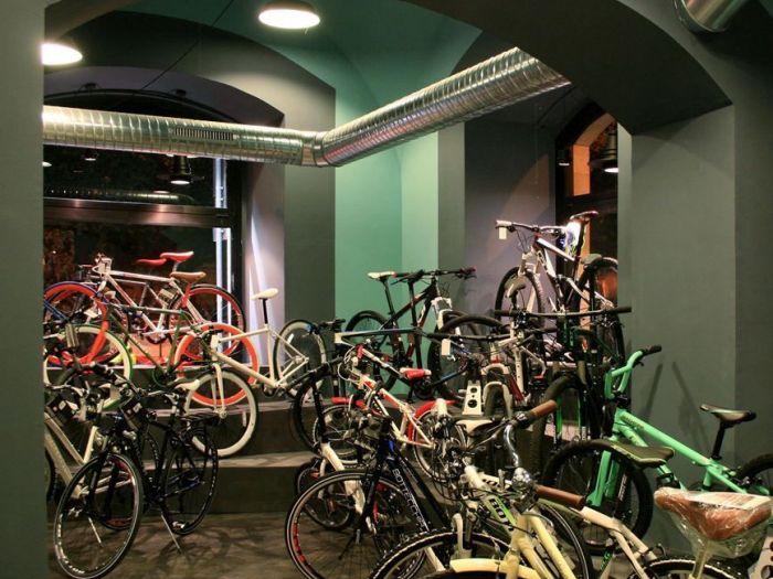 Archisio - Vincenzo Bafunno - Progetto Hello bike shop