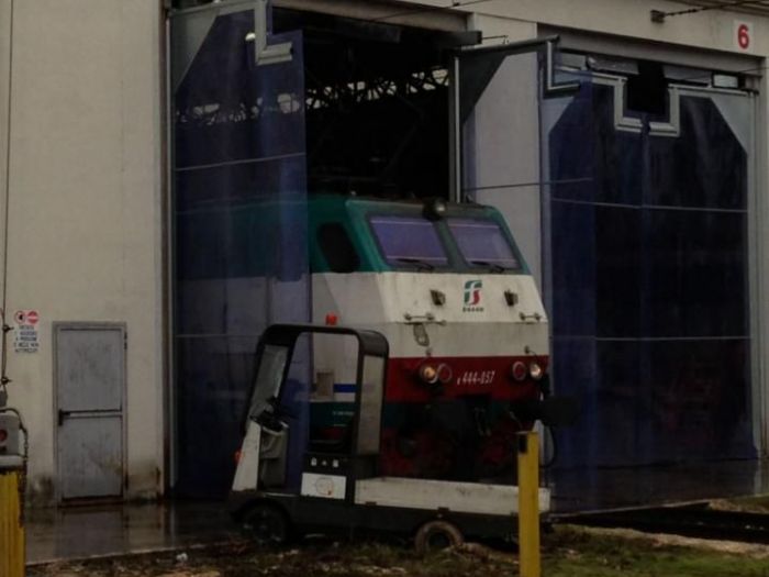 Archisio - Viale Roma 38 B - Progetto glg porte industriali