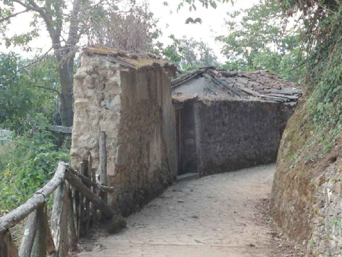 Archisio - Tiziana Decaria - Progetto Insediamento rupestre sbariati zungri