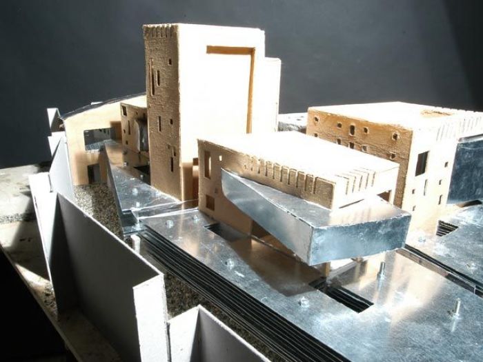 Archisio - Nomodusinrebus - Progetto Plastico Palafitta-castrum-castello - riqualificazione di un quartiere urbano