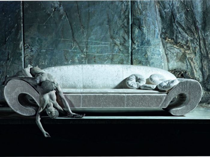 Archisio - Jupiter International srl - Progetto Silhouette collection