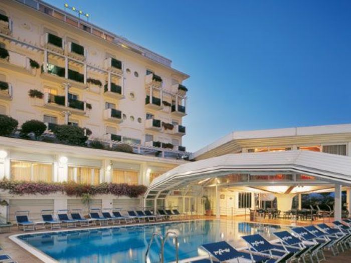 Archisio - Monica Lepri - Progetto Hotel commodore - hotel giulietta - hotel globus - hotel mediterraneo - hotel atlantic - hotel san marco