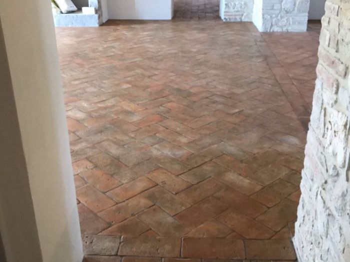 Archisio - Larte Del Cotto Di Bartoccini Federico - Progetto Pavimenti interni ed esterni in un vecchio casolare umbro